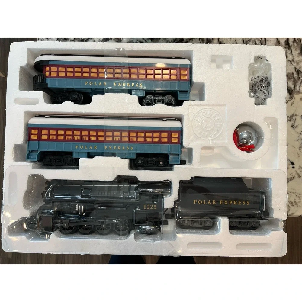 Lionel The Polar Express G-Gauge Train Set 7-11022 Battery Powered Ready-to-Run